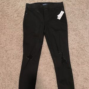 NWT!!  Old Navy Distressed Pull-On Jegging 10 Tall